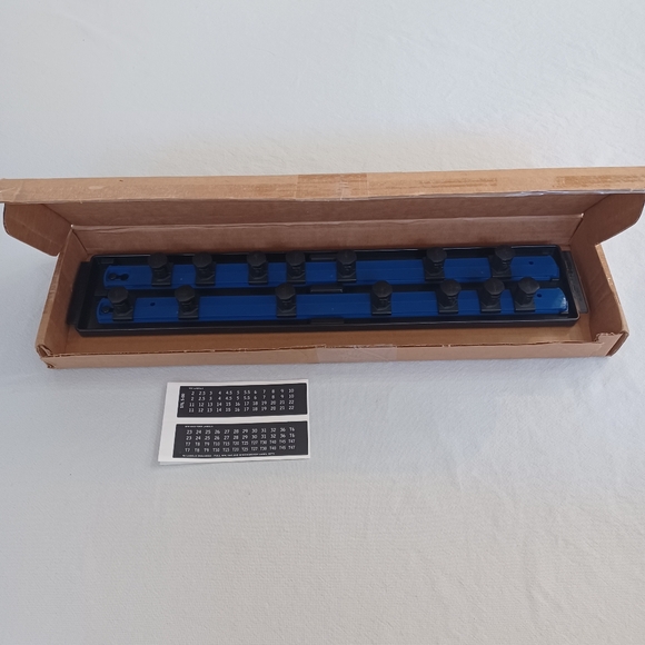 New Ernst 2 Rail Twist Lock Socket Boss 18", Blue - 3/4" - Picture 8 of 12